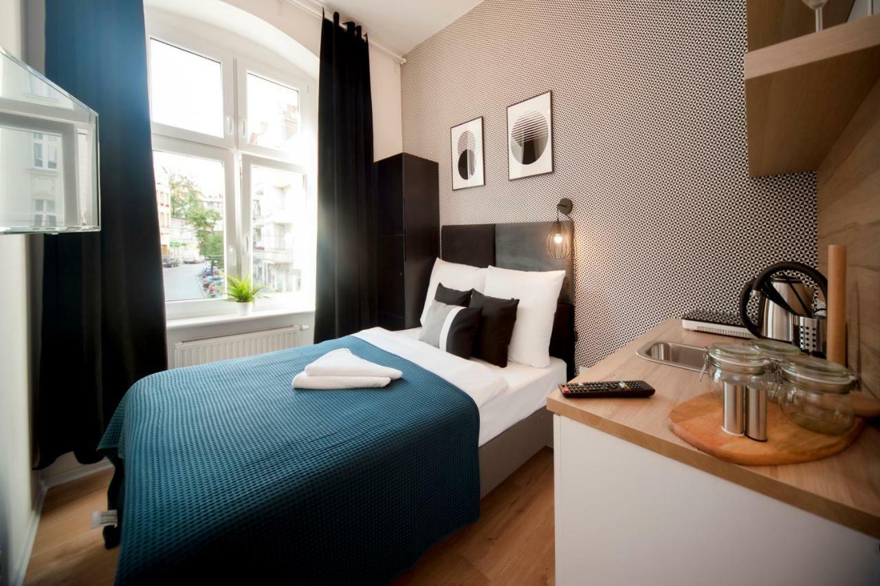 Very Berry - Glogowska 35A - Mtp Apartments - Self Check In 24H พอซนาน ภายนอก รูปภาพ