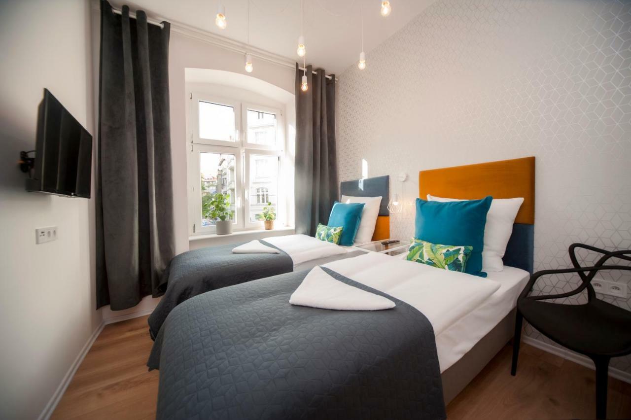 Very Berry - Glogowska 35A - Mtp Apartments - Self Check In 24H พอซนาน ภายนอก รูปภาพ