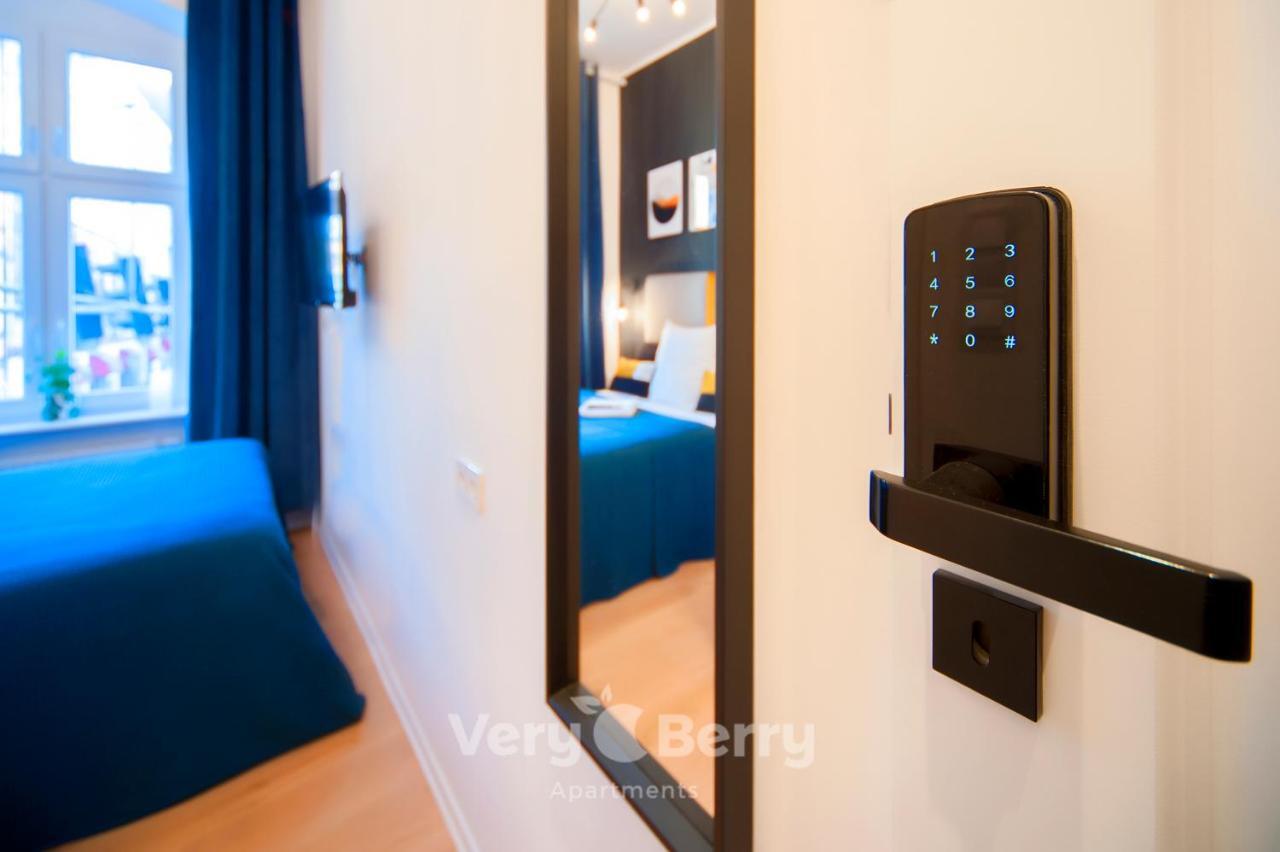 Very Berry - Glogowska 35A - Mtp Apartments - Self Check In 24H พอซนาน ภายนอก รูปภาพ